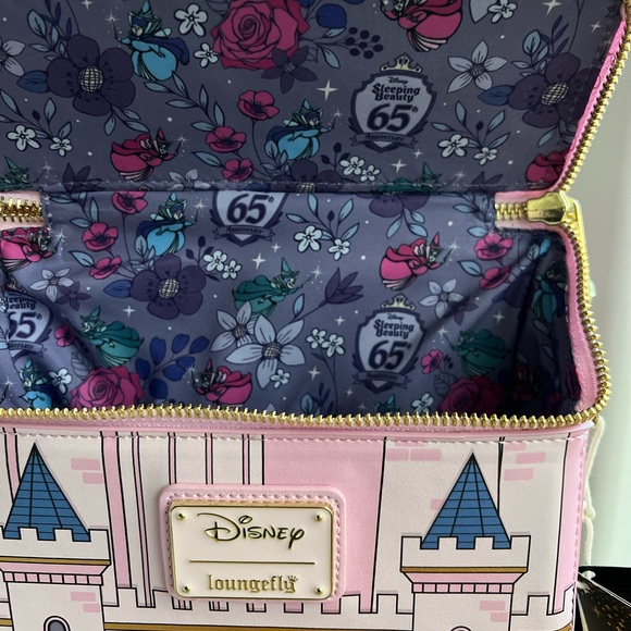 Sleeping Beauty 65th Anniversary Exclusive Castle Figural Crossbody Bag NWT - Picture 7 of 8